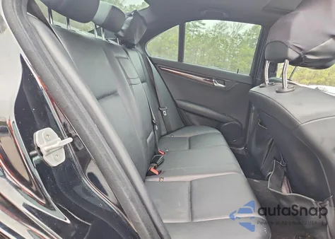 2010 Mercedes-Benz C 300 from USA, damaged, VIN WDDGF5EB2AR092557